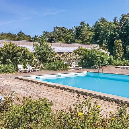Awesome In W/ Outdoor Swimming Pool Appartement